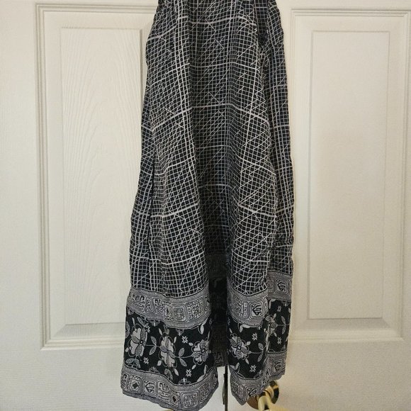 Soft and breathable summer dress, size S - Picture 2 of 5